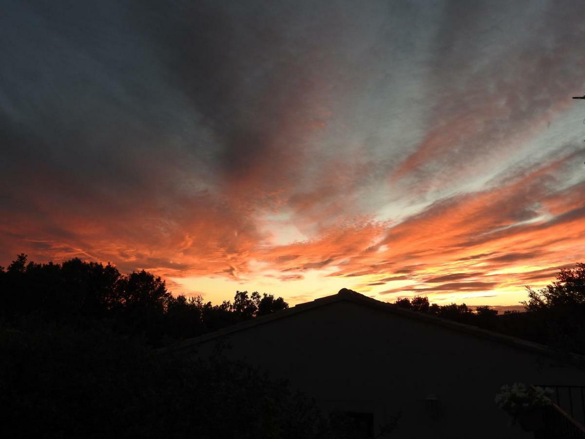 Le Mas De L'Escaillon Saint-Saturnin-d'Apt Kültér fotó